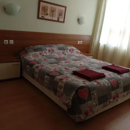 Big Comfortable With 2 Bedrooms Pollo Sunny Apartment